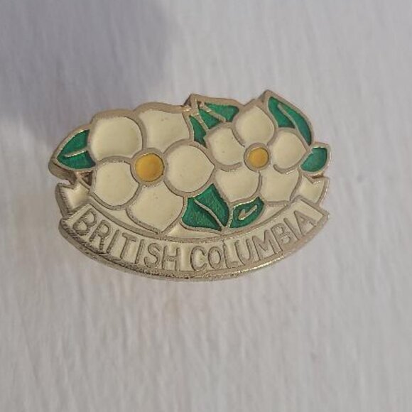 British Columbia Pacific Dogwood Flower Vintage Lapel Pin Tie Tack - Picture 2 of 4